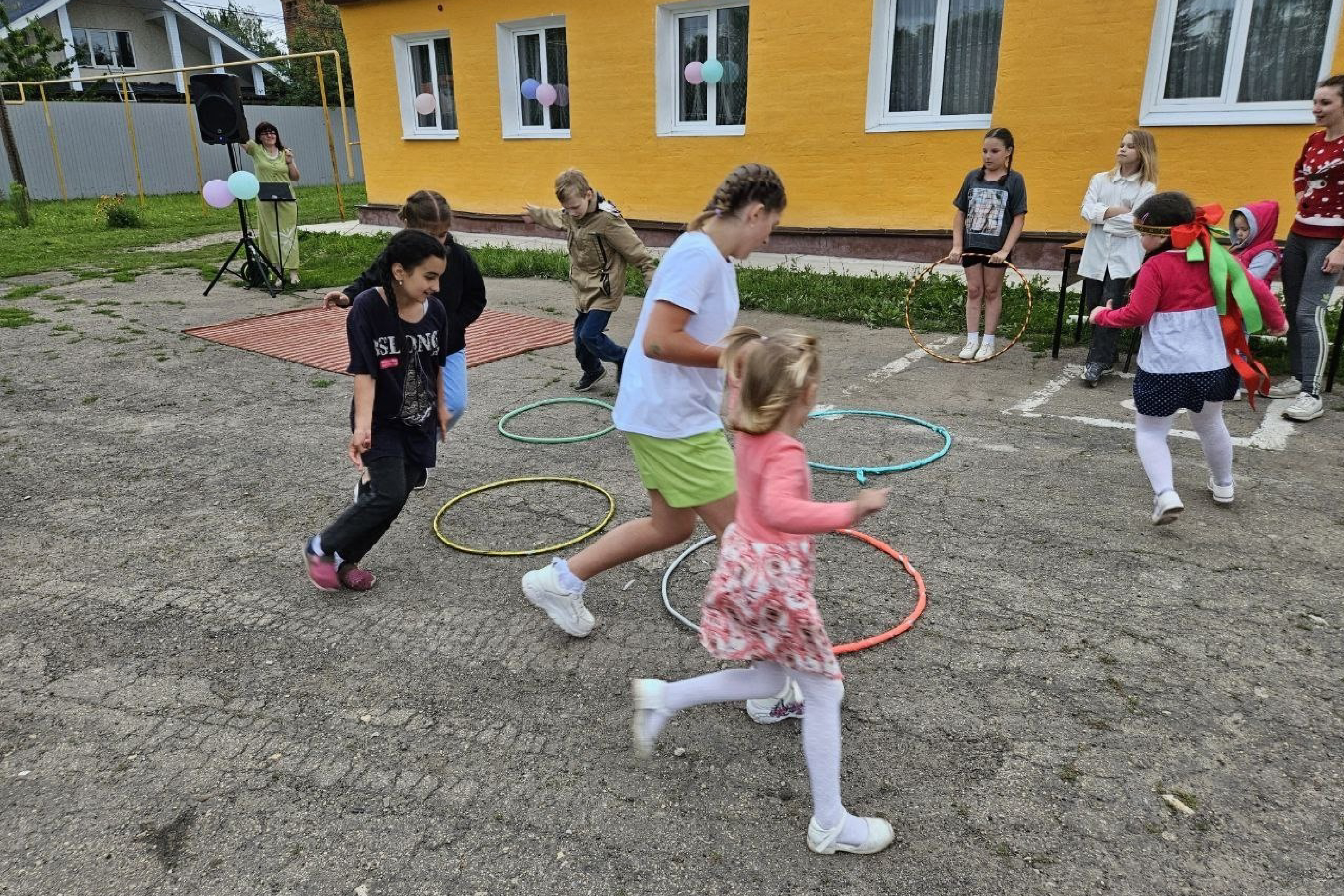 В новомосковском поселке Правда встретили «Лето во дворах».