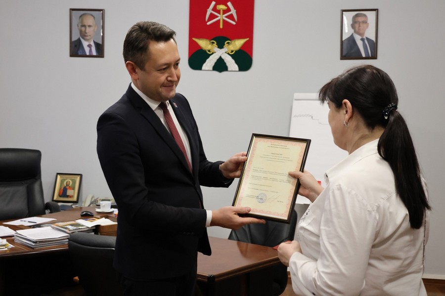 Руслан Бутов.