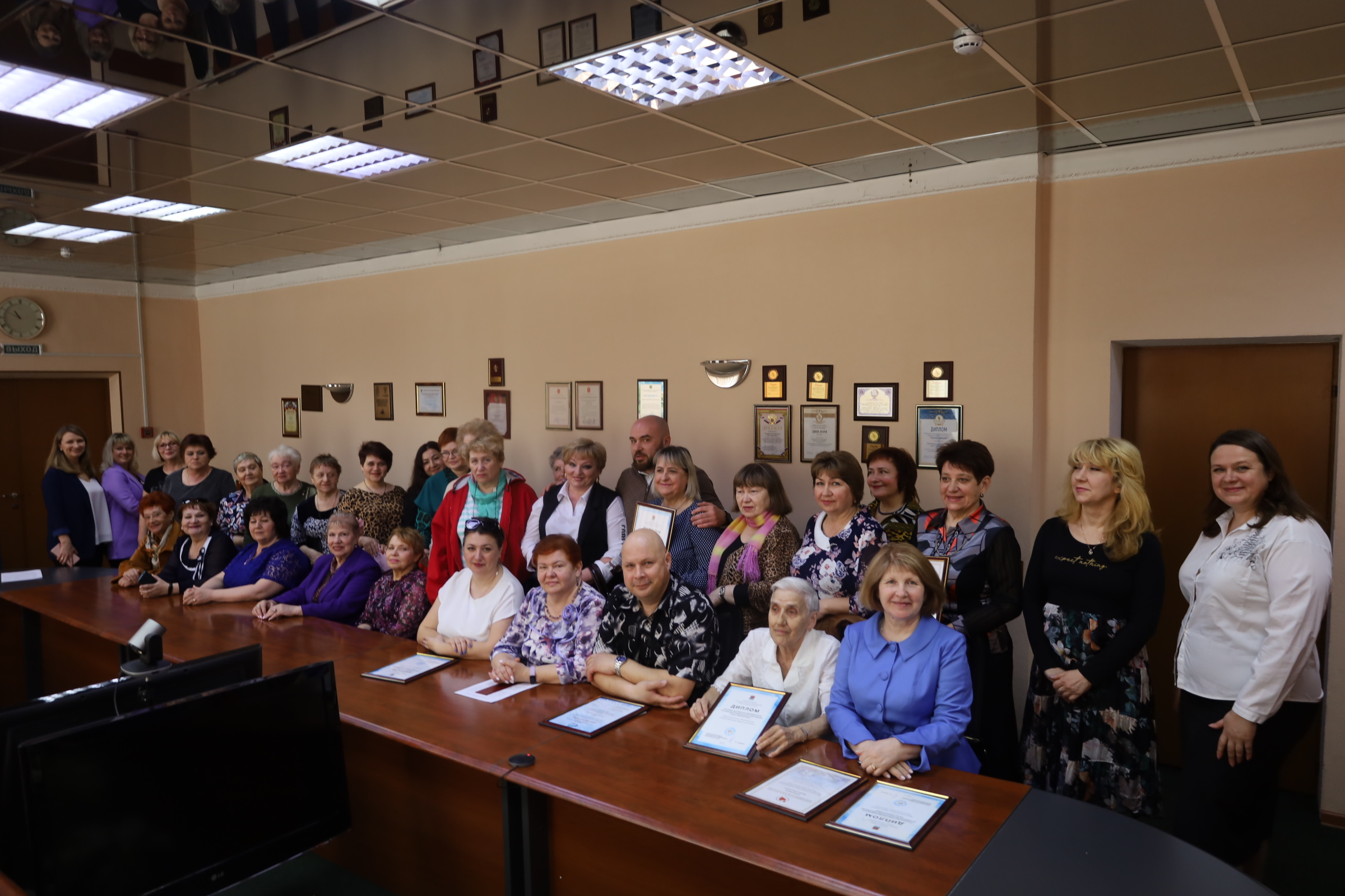 В Новомосковске наградили лучших руководителей ТОС.