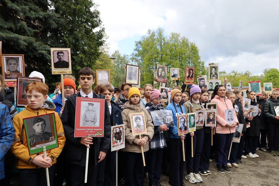 В школах торжественно прошла «Линейка Победы».