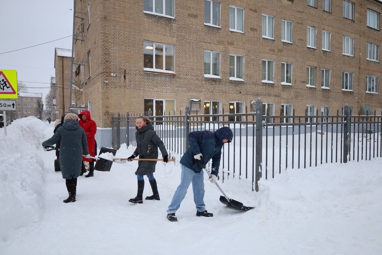 Не шляпка и не радикюль, сегодня в моде лопата!.