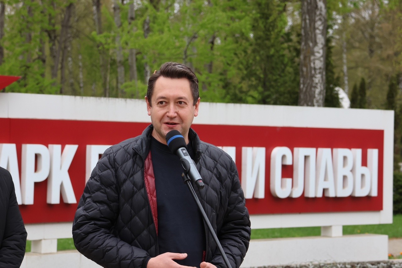 Руслан Бутов.