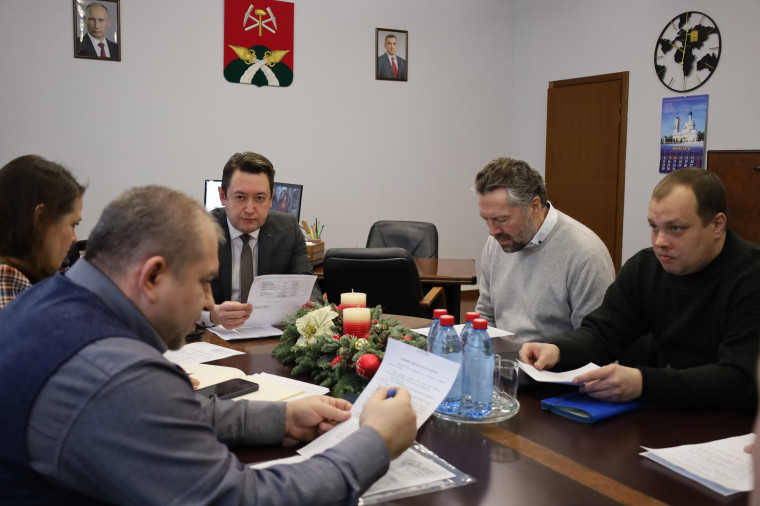 Новомосковцы в крещенскую ночь смогут окунуться в купель на Урванском водоеме. Новомосковцы в крещенскую ночь смогут окунуться в купель на Урванском водоеме.