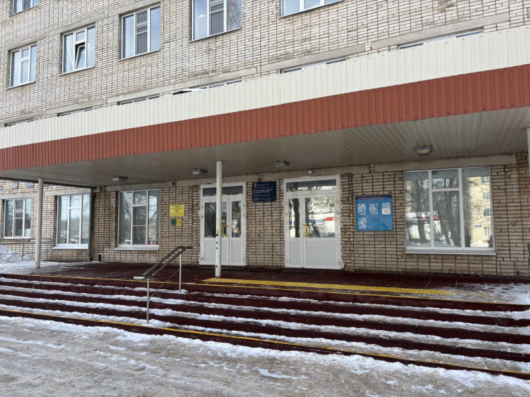 В Новомосковске идет капитальный ремонт сразу в двух поликлиниках. В Новомосковске идет капитальный ремонт сразу в двух поликлиниках.
